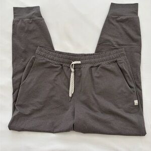 Vuori Smoke Heather Performance Jogger small like new